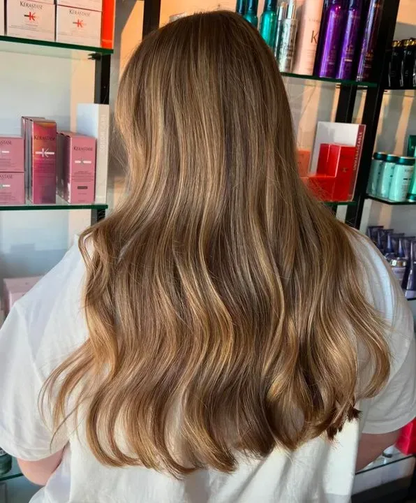 https://cdn.salonspotlight.com/photos/gIqbDB53v42aBxVkGymW/0a31e1fc-9b7b-4325-bede-bb70224c21be_720x720