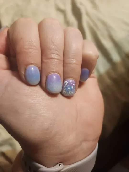 https://cdn.salonspotlight.com/photos/gRbu2Jwb3EuiFTzUI34I/9ec49cc3-7203-4982-b9e9-1b685c0abc15_720x720