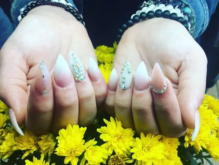 https://cdn.salonspotlight.com/photos/gSEkmKB6Xa0ceqGnDIr2/73449403-d29d-4742-96ff-b6c6856c85c9_720x720