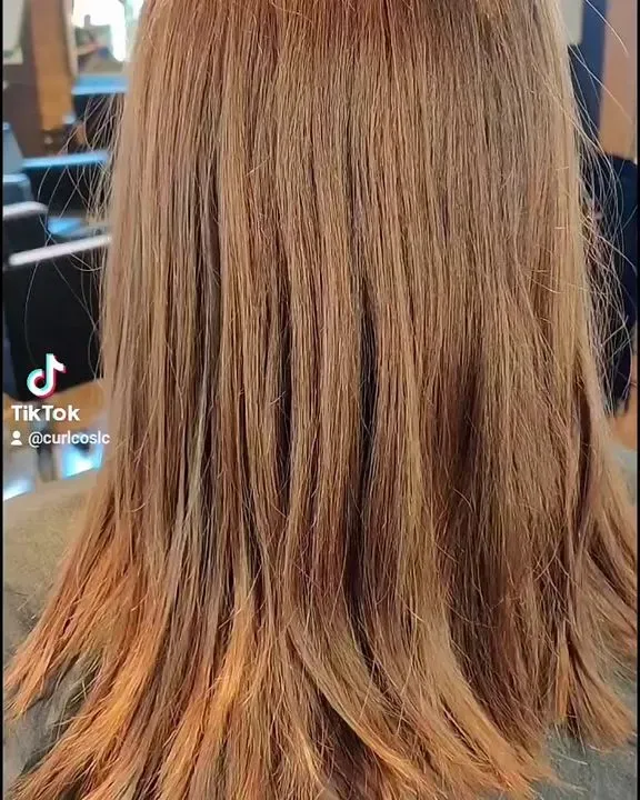 https://cdn.salonspotlight.com/photos/gVasWeAUmOnNP8dKfugq/54b74196-00f0-4079-b582-fa85023bbb54_720x720