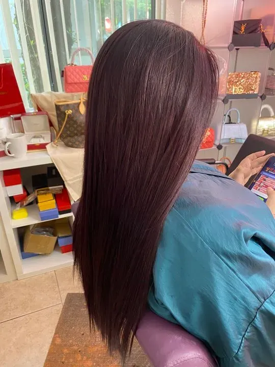 https://cdn.salonspotlight.com/photos/gXaQNvUP4v7oca5XOftO/dc2ad95e-477a-4948-a346-bfa330ec0741_720x720