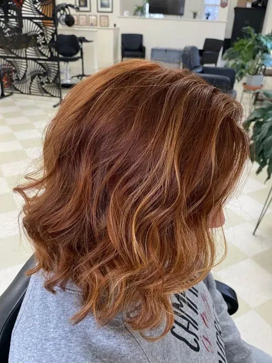 https://cdn.salonspotlight.com/photos/gYhvoqDVA6CVL61utj1j/6baff3b5-d600-4a24-b433-d6c8dfd49dcf_720x720
