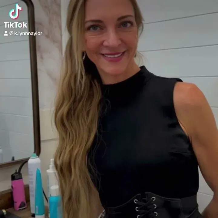 https://cdn.salonspotlight.com/photos/gZ5KHymUlUmIMFQZiztT/a636b712-2ac2-4dd7-ae1c-5453b1c4d71d_720x720