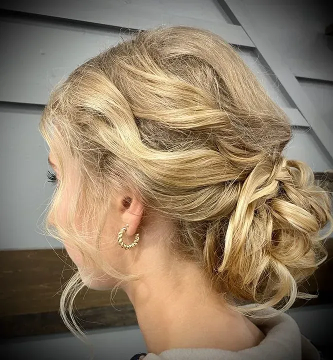 https://cdn.salonspotlight.com/photos/gZ5KHymUlUmIMFQZiztT/af094f85-01d4-42ea-bcc5-7e7269d5eabf_720x720