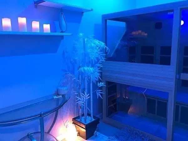 https://cdn.salonspotlight.com/photos/gcftBaZ5km2tXtnJcK5T/0e1082bc-ae49-41bf-8f6d-f5d586f971f5_720x720