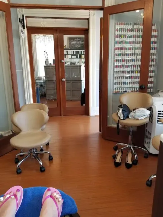 https://cdn.salonspotlight.com/photos/gcmaMcgjrYH0sQnC3Qgn/ebdc7999-4b49-4e95-88c3-9955c59024ea_720x720