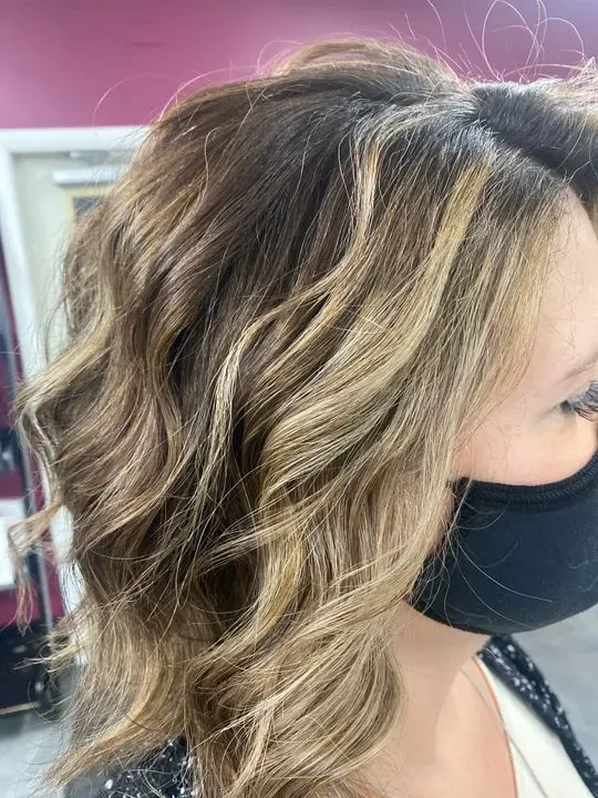 https://cdn.salonspotlight.com/photos/gco6ne4CLbrj7poGzctn/4ef1cec7-3d7c-44d7-a551-f3191f46dbce_720x720