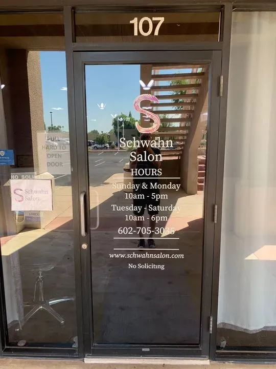 https://cdn.salonspotlight.com/photos/ggYjjLL9QGKfZeI4yTVr/6da46a97-4bdb-4d1e-9139-43d281b19d18_720x720