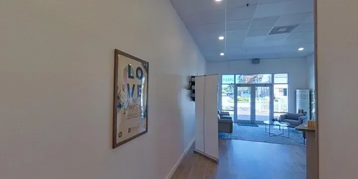 https://cdn.salonspotlight.com/photos/grxWWDu5im9J0GtptPcg/39730b46-d5d1-4600-85e5-1d2426c328a1_720x720