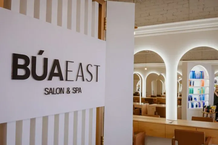 https://cdn.salonspotlight.com/photos/gwT439nangtmfjnj28t2/322390ed-71ce-45bf-b78a-94b84365d52c_720x720