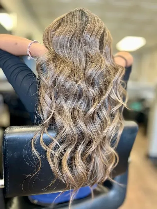 https://cdn.salonspotlight.com/photos/gwiPVd5OviFNEiB2YreI/05cae6b3-c3f5-49a7-a05c-add9375c0f8c_720x720