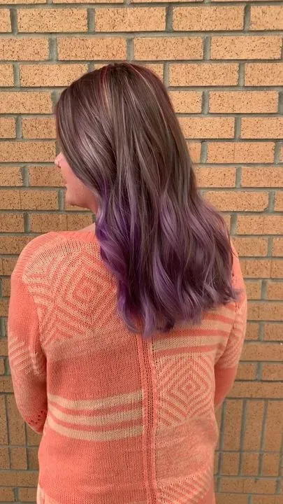 https://cdn.salonspotlight.com/photos/hGRlEWEe1RGTB3ESPpBv/7498df35-9cba-4fa8-a184-96293c46a2b6_720x720