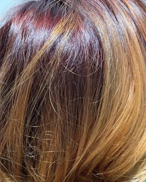 https://cdn.salonspotlight.com/photos/hGRlEWEe1RGTB3ESPpBv/c2b43b0c-0d0b-4946-971a-861f1e379c9c_720x720