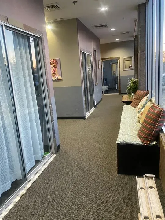 https://cdn.salonspotlight.com/photos/hGkiiQTlc022CwhPfn6H/6d9c934b-ec14-43e8-b2ac-3fb34d6ed9ef_720x720