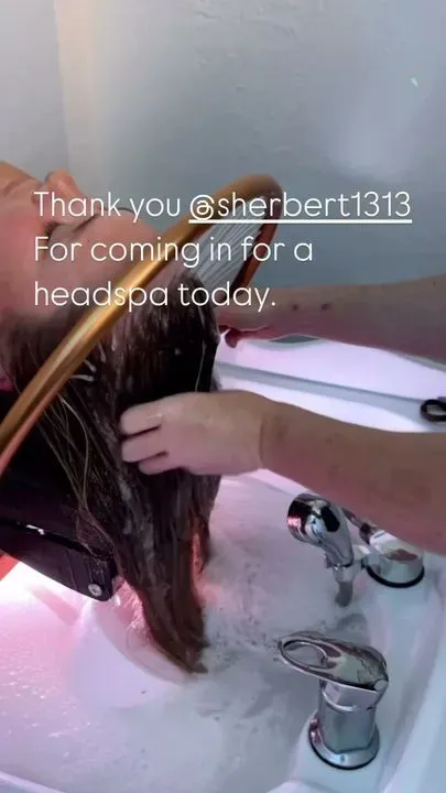 https://cdn.salonspotlight.com/photos/hIMkJPTbwkQU99qCWGTZ/a7486158-4840-4b1a-8bf9-5321dc3eec43_720x720