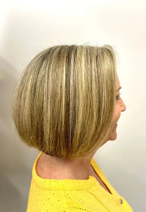 https://cdn.salonspotlight.com/photos/hKWZRRwtawjM6ftmrFTZ/75f03eff-4bfc-44bb-8d56-3a88988b6e24_720x720