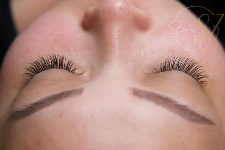 https://cdn.salonspotlight.com/photos/hLQrebjmTyeoonKsAwGe/b5f17f5a-59f1-45fe-a67d-7542eff6b854_720x720