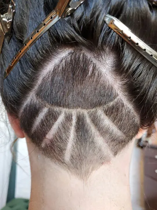 https://cdn.salonspotlight.com/photos/hM0io2tzSyIJlJkkG5BY/3ce0fee8-1626-49a1-b7ed-50d05fb7e4cf_720x720