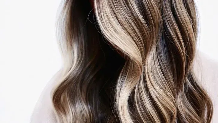 https://cdn.salonspotlight.com/photos/hNajLnSpyeAZSZc1yqvG/358fbcc0-7ab2-44fa-9abb-426a1de87d0a_720x720