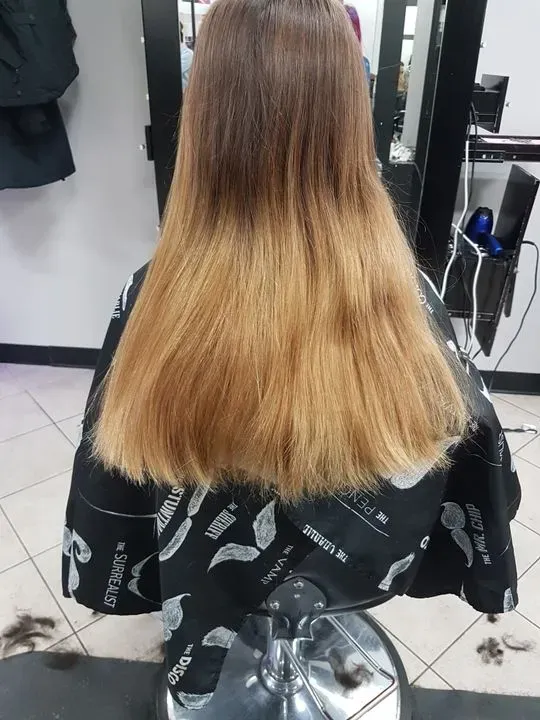 https://cdn.salonspotlight.com/photos/hPp9wkucsYO3HQmY0y1n/a4ddbb04-3cbd-4b86-a6d7-fb439f23c813_720x720