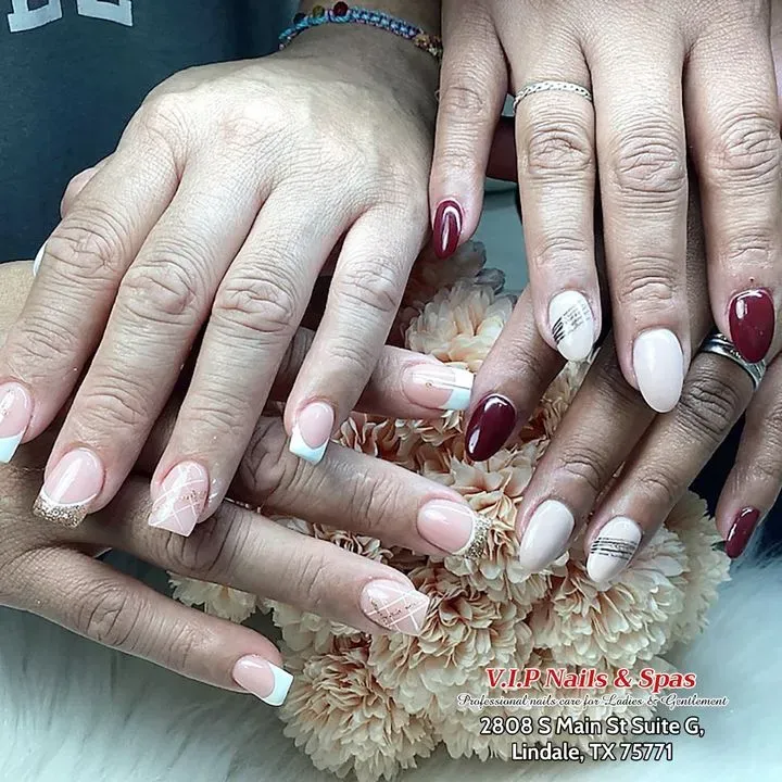 https://cdn.salonspotlight.com/photos/hRtmnQ0QDIyZgUHXIRJu/4331f076-12b7-4b4c-8855-b21b4123b4ce_720x720