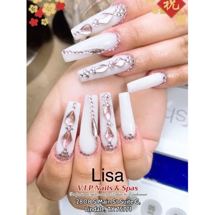 https://cdn.salonspotlight.com/photos/hRtmnQ0QDIyZgUHXIRJu/9f065c6d-0262-4df3-8377-a186550fb02a_720x720