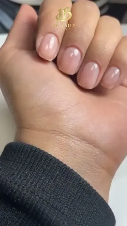 https://cdn.salonspotlight.com/photos/hRtmnQ0QDIyZgUHXIRJu/b8671756-33c5-43f7-8afb-bcd7a55936a6_720x720