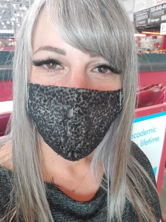 https://cdn.salonspotlight.com/photos/hS6mKmrM6bneS4O2HSAj/5b7800b4-4bde-4e3d-8b70-358616d54a4d_720x720