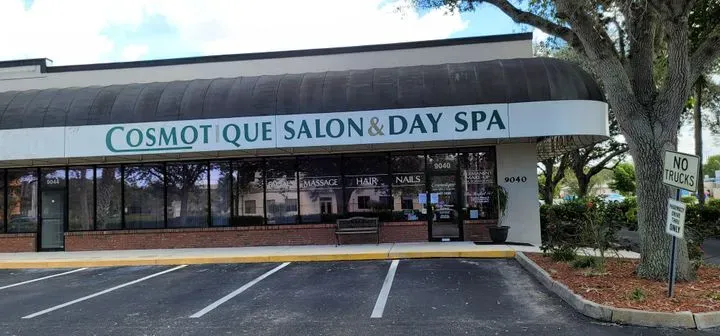 https://cdn.salonspotlight.com/photos/hV0orITnaNCEeKhTOcij/7f1219d1-2921-48a7-93c6-ce54087e8dcb_720x720
