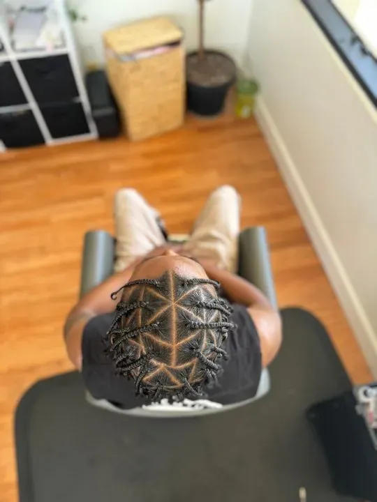 https://cdn.salonspotlight.com/photos/hVSFghbq3HmBB4US8Iqi/494ea8d7-1d5f-4e25-9f4a-0433d7e6a159_720x720
