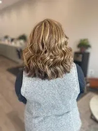 https://cdn.salonspotlight.com/photos/hXZTQfY08QTT76gkKvjD/96f1698f-668b-4d94-b696-ee15b64e215c_720x720