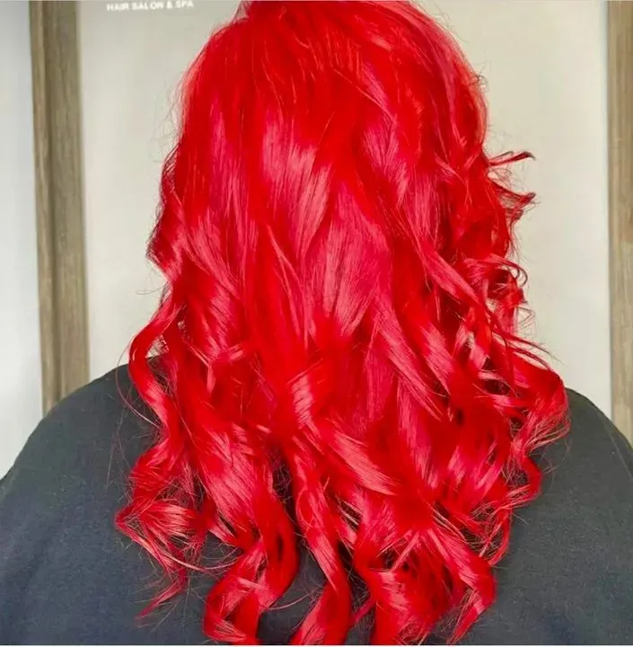 https://cdn.salonspotlight.com/photos/hXq7KPk6MHoKcuoGaoVQ/5ef3f436-779b-4ca6-b1d8-a8f8a6a35454_720x720