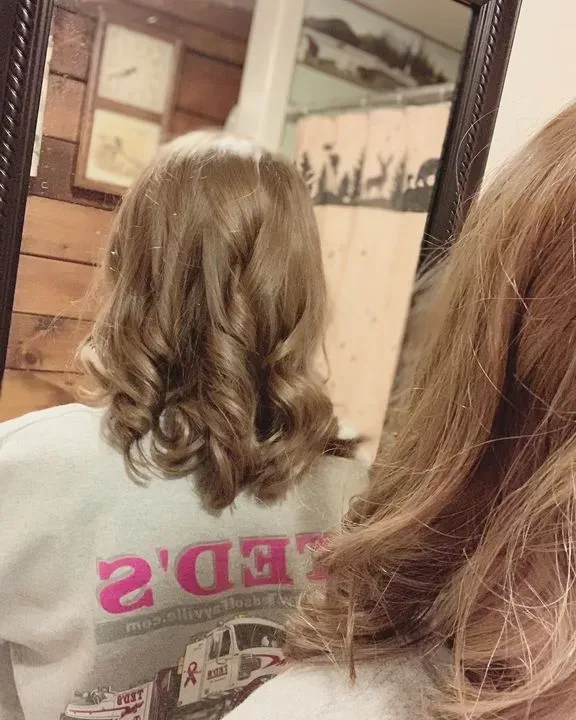 https://cdn.salonspotlight.com/photos/hXq7KPk6MHoKcuoGaoVQ/bef7787d-2601-4b1a-b02e-b3df766d41be_720x720