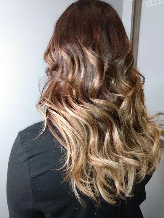 https://cdn.salonspotlight.com/photos/hXq7KPk6MHoKcuoGaoVQ/f56635d1-5e8a-4774-9b9b-ca3bc8ec9733_720x720