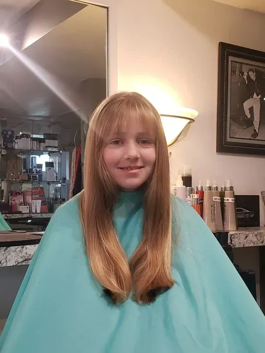 https://cdn.salonspotlight.com/photos/havOu356a8S31oD6cOTD/3ce0c727-9f48-4b09-acdc-4b605746312f_720x720