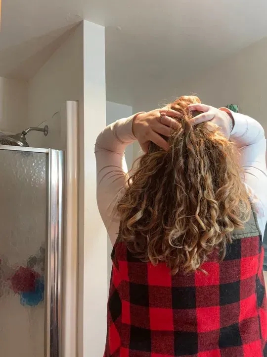 https://cdn.salonspotlight.com/photos/hgIQIT18ZV63GeSuSu1f/c2dba84c-89ea-462f-a727-735f5c034282_720x720