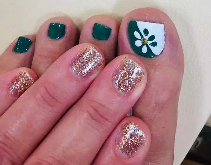 https://cdn.salonspotlight.com/photos/hh73lHf7z0Q5QxZD0pTV/3f500a26-d1f2-4e27-be7a-ae7d033dfe47_720x720