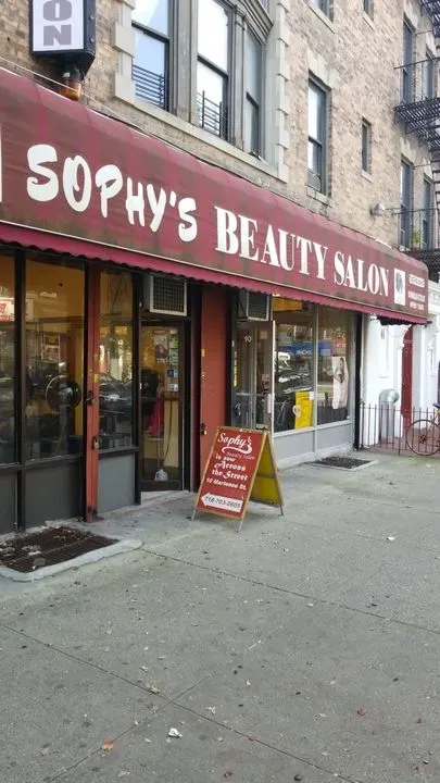 https://cdn.salonspotlight.com/photos/hhFWzyLnCSELc7kpDxz5/450aa46e-c29b-4c5b-9085-0a57b2f47903_720x720