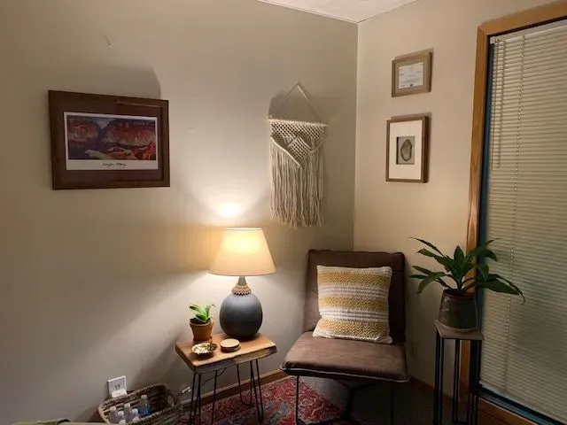 https://cdn.salonspotlight.com/photos/hhNRyEarYZwcTPX9LhfX/77f178d3-c05c-4a75-b5dc-affb1efde409_720x720