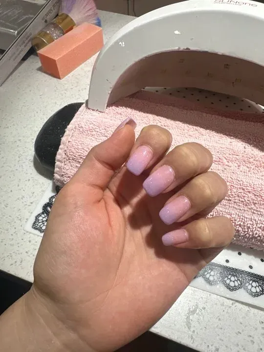 https://cdn.salonspotlight.com/photos/hhvB05yDzkQlKBOyabNp/4d601934-3997-4c8f-bdca-5ff50300b2fd_720x720