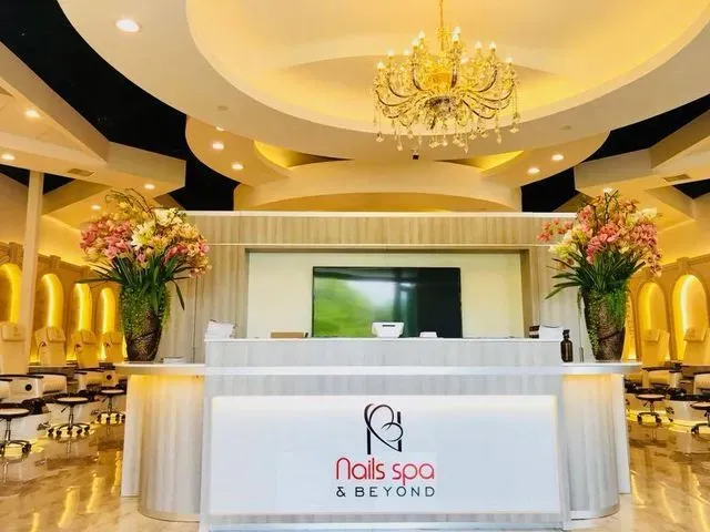 https://cdn.salonspotlight.com/photos/hlRu1hAlDoHZGWoSTnDB/6d67cb4b-cde6-4474-bcf3-f1fc7a8a0943_720x720