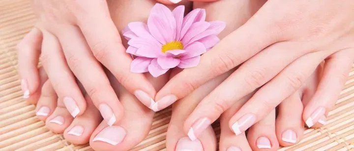https://cdn.salonspotlight.com/photos/hoah98uVI3R6WpTmHPUy/589146a1-f8ac-403e-9dff-ac2ea8e26c86_720x720