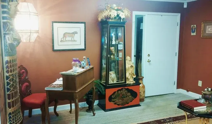 https://cdn.salonspotlight.com/photos/hoe5gszTfEGmLS9fgZFz/20d1bca5-36b4-4224-872b-f48a8f8dd9b2_720x720