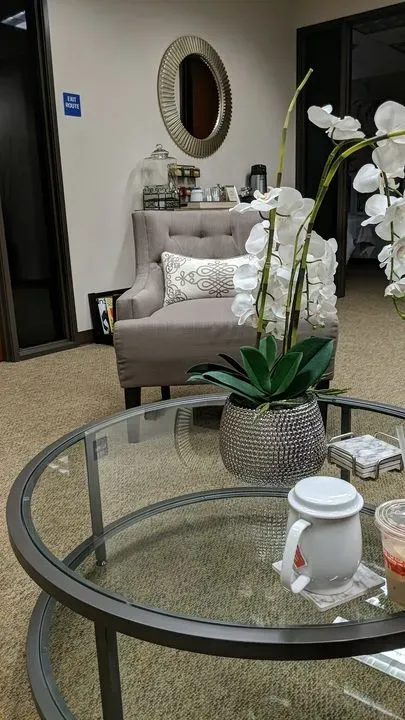 https://cdn.salonspotlight.com/photos/hptdIKTGtn2HpEZo320G/714bdc76-1fc5-458b-95aa-b95eec38f23e_720x720