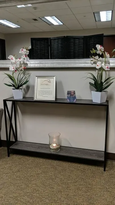 https://cdn.salonspotlight.com/photos/hptdIKTGtn2HpEZo320G/c3253005-253f-44b8-b3ed-9ad9a52e880f_720x720