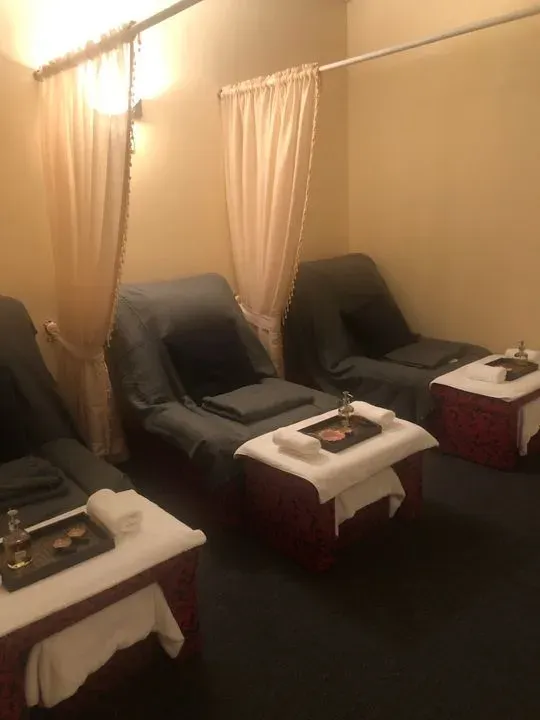 https://cdn.salonspotlight.com/photos/hqVOeSr8TaM4NwAeR2Hk/a3ffbca2-dcf5-4699-bd98-61e1b485a516_720x720