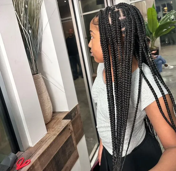https://cdn.salonspotlight.com/photos/hqe5tCrnFaWkqC06LLCZ/c3f5da93-7259-423e-b344-8bb421a81fea_720x720