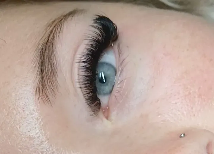 https://cdn.salonspotlight.com/photos/hsubVcuoupaqAsOCHZw1/6dfc546f-8956-43c9-a0b6-8408b812fea4_720x720