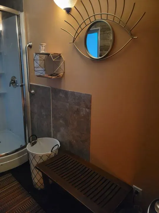 https://cdn.salonspotlight.com/photos/i1mmROUUuBZv7p1lAMKt/9215133b-9630-45c4-83f3-74bdac6757e0_720x720