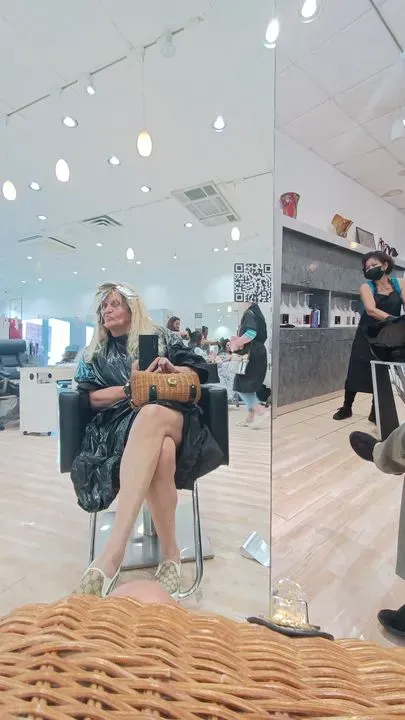 https://cdn.salonspotlight.com/photos/i8uBY06TxKY6Vy7piIco/98958db8-78a7-4bbf-b2e5-f9b0df41a98f_720x720
